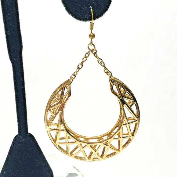 Large Gold Tone Open Work Hoop Earrings - Picture 5 of 7